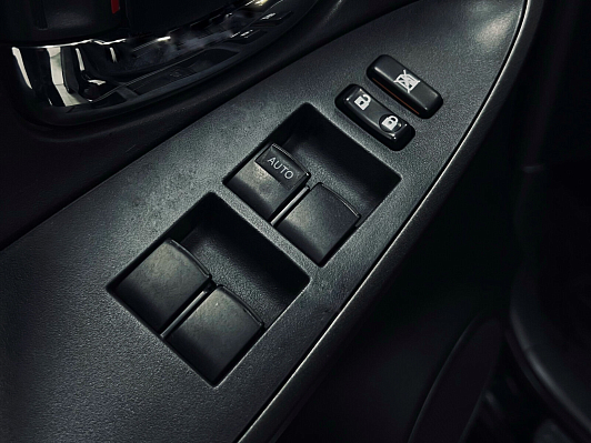 Toyota RAV4 Луна, 2009 года, пробег 293500 км