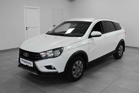 Lada (ВАЗ) Vesta Luxe Multimedia, 2021 года, пробег 183000 км