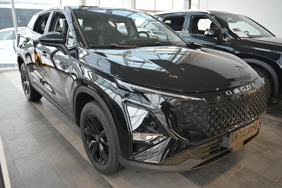 Omoda C5 Актив, черный