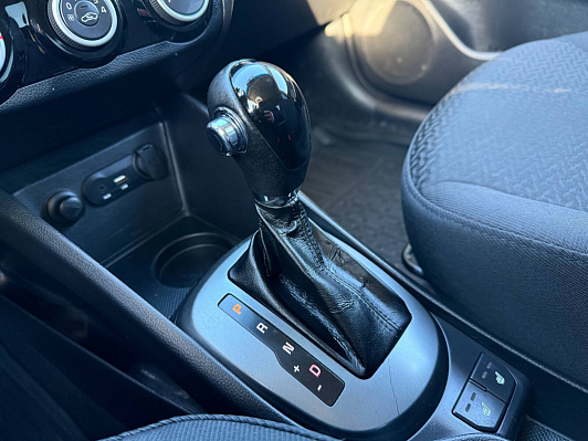 Kia Rio Luxe, 2015 года, пробег 151184 км