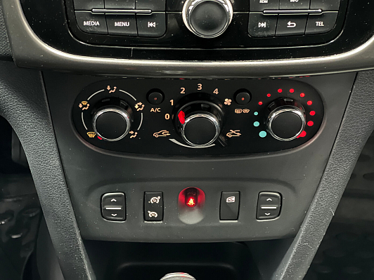 Renault Logan Active, 2016 года, пробег 152000 км