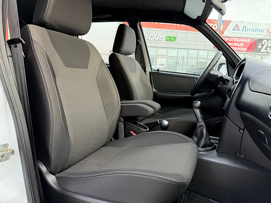 Chevrolet Niva LE+, 2017 года, пробег 65413 км