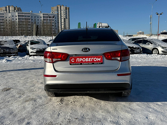 Kia Rio Luxe, 2015 года, пробег 151184 км