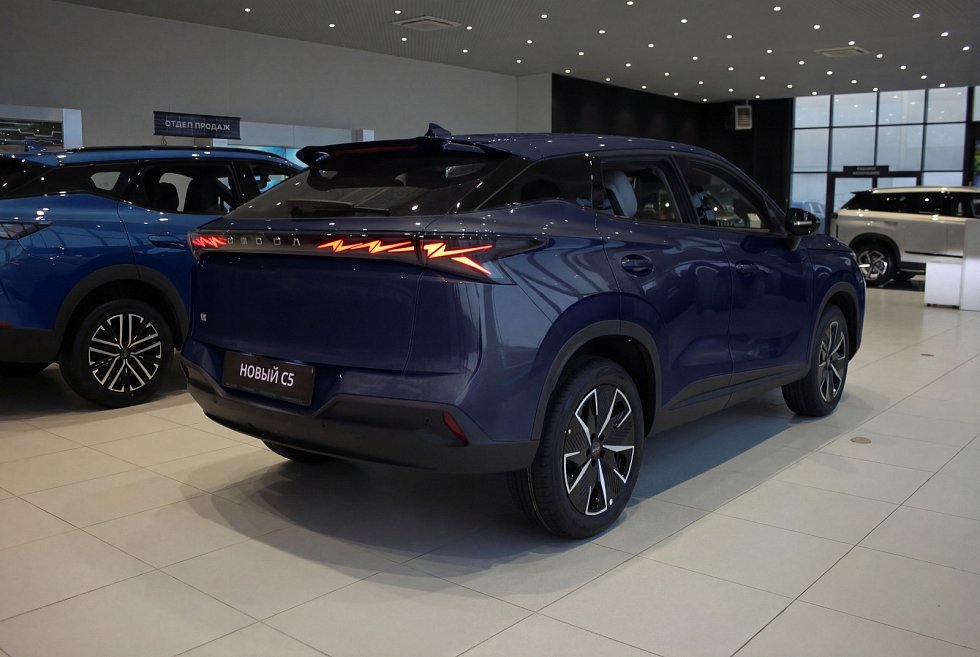 Omoda C5 Актив, черный