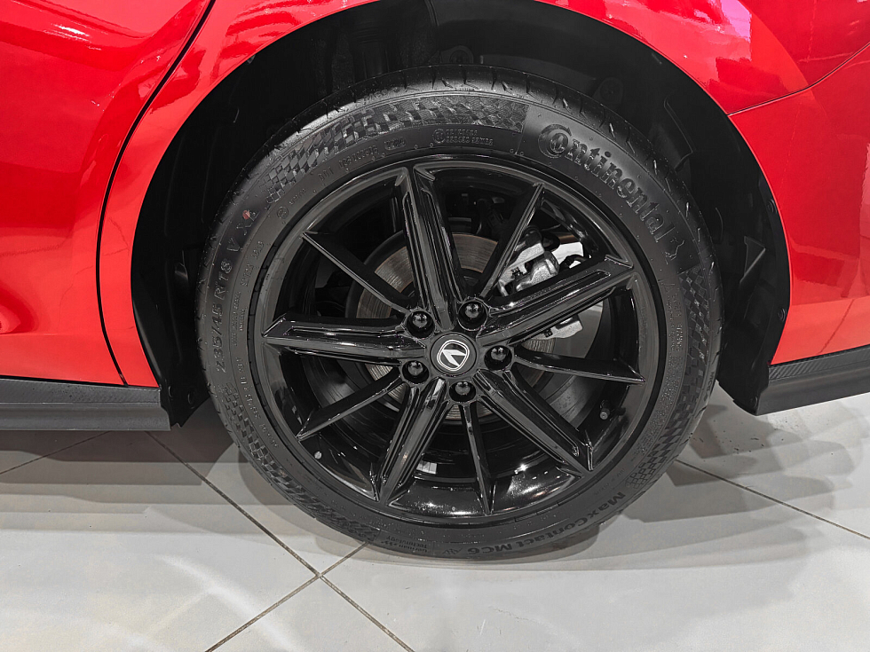 Changan UNI-V DLX, красный