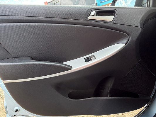 Hyundai Solaris Classic, 2012 года, пробег 184000 км