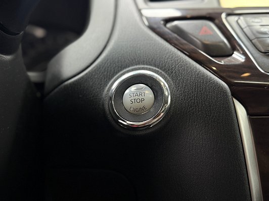 Nissan Pathfinder Top, 2015 года, пробег 141000 км