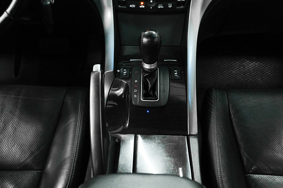 Honda Accord, 2012 года, пробег 247643 км