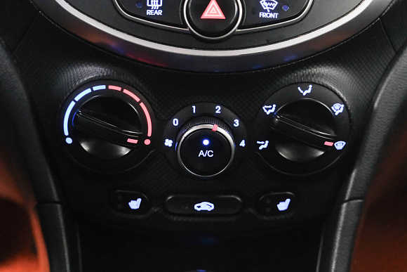 Hyundai Solaris Comfort, 2015 года, пробег 152116 км