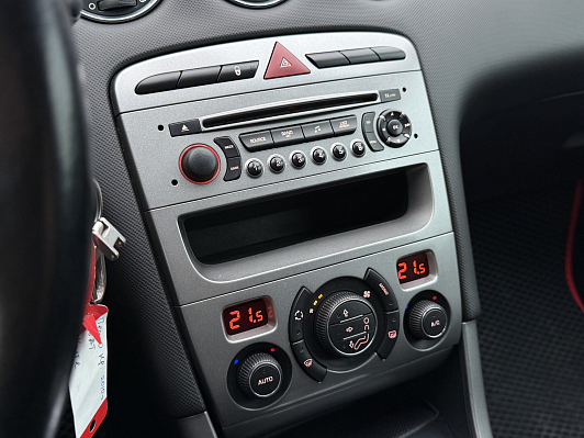 Peugeot 308, 2010 года, пробег 209980 км