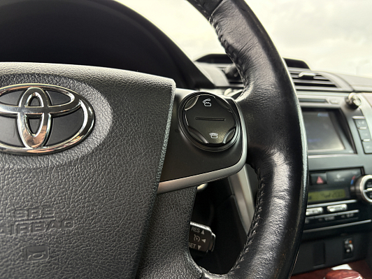 Toyota Camry, 2013 года, пробег 290000 км