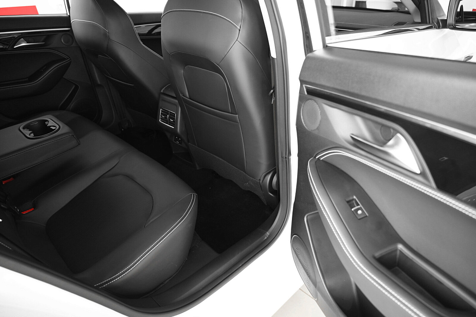 JAC J7 Tech, белый