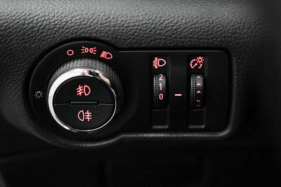 Opel Astra, 2012 года, пробег 134387 км