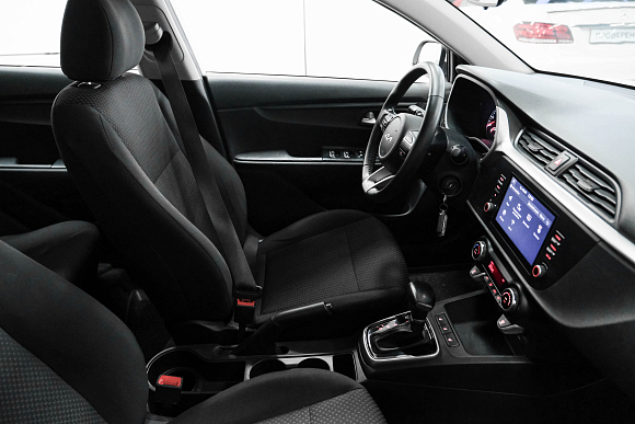 Kia Rio Style, 2021 года, пробег 70065 км