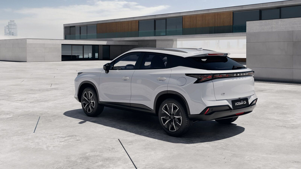 Omoda C5 Актив, белый