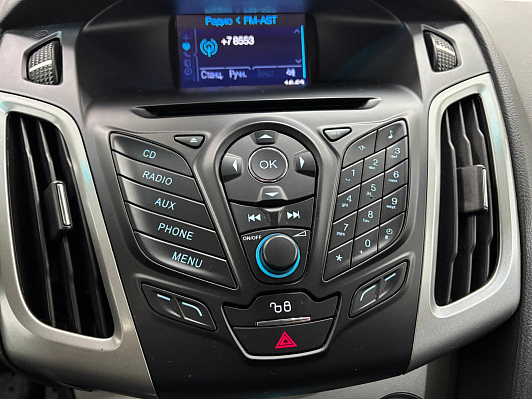 Ford Focus SYNC Edition, 2015 года, пробег 178730 км