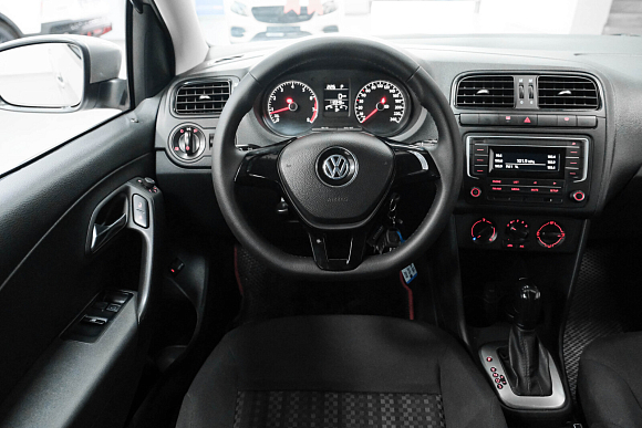 Volkswagen Polo Trendline, 2019 года, пробег 112336 км
