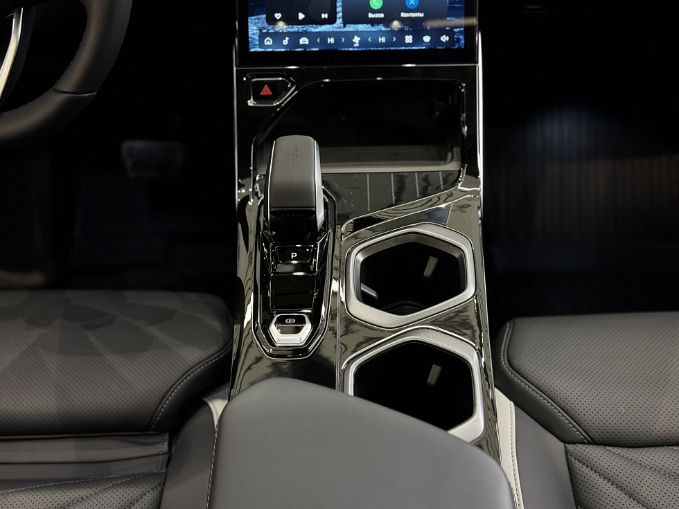 Geely Atlas Флагман, черный