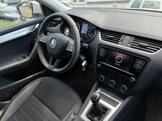 Skoda Octavia Active, 2019 года, пробег 107600 км