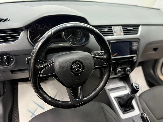 Skoda Octavia Ambition, 2017 года, пробег 71300 км
