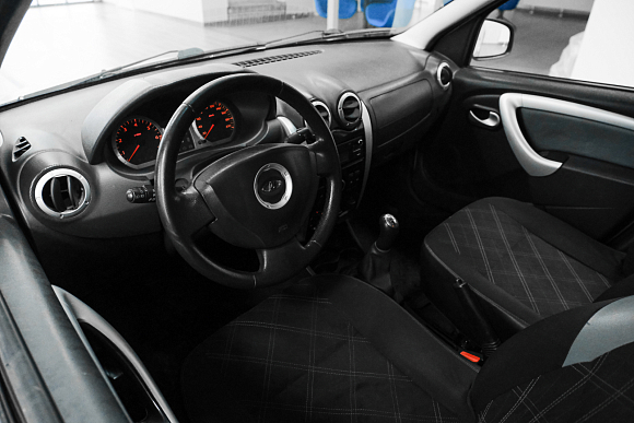 Lada (ВАЗ) Largus Quest (5 мест), 2018 года, пробег 136000 км