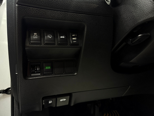 Nissan X-Trail LE, 2015 года, пробег 65541 км