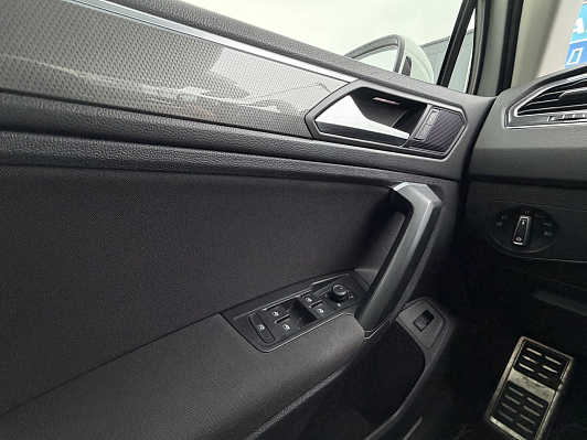 Volkswagen Tiguan Exclusive, 2019 года, пробег 77830 км