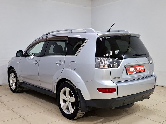 Mitsubishi Outlander Intense, 2008 года, пробег 179504 км