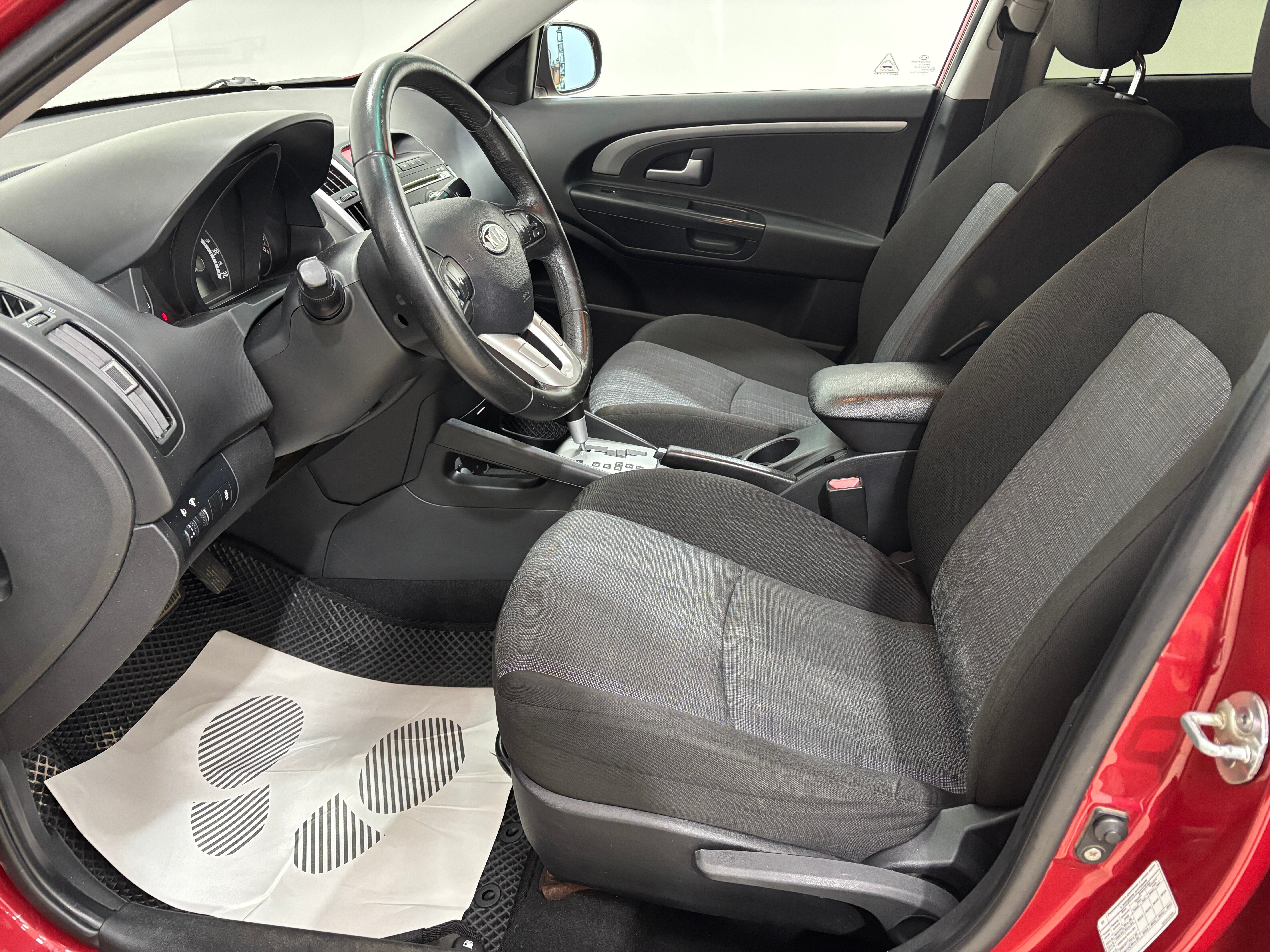 Kia Ceed, 2011 года, пробег 199306 км