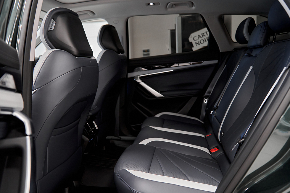 Geely Atlas Флагман, зеленый