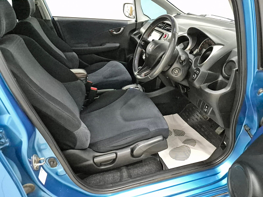 Honda Fit, 2008 года, пробег 284479 км