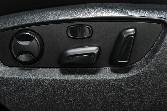 Volkswagen Touareg, 2011 года, пробег 261000 км