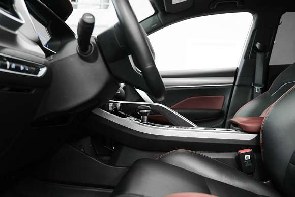 Geely Coolray Flagship Sport, 2022 года, пробег 55000 км