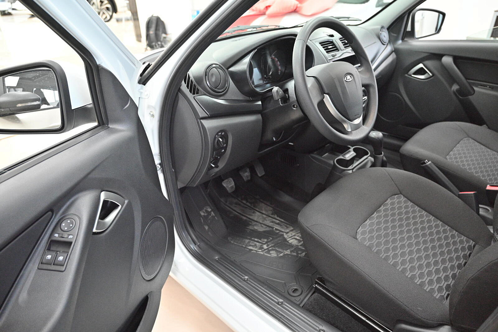 Lada (ВАЗ) Granta #CLUB'23, белый