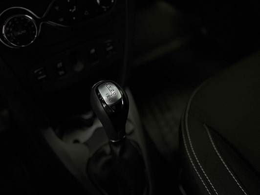 Renault Logan Privilege, 2018 года, пробег 87000 км