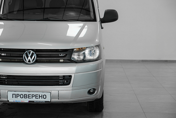 Volkswagen Caravelle, 2011 года, пробег 329081 км
