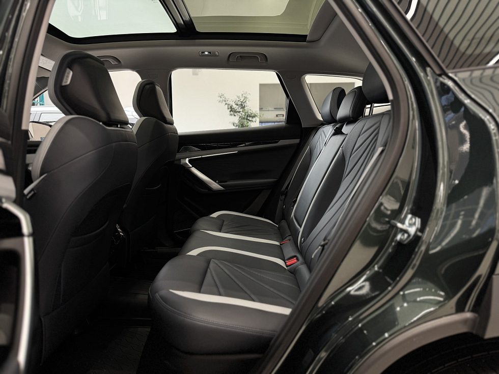 Geely Atlas Flagship, черный