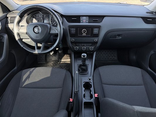 Skoda Octavia Ambition, 2016 года, пробег 160899 км