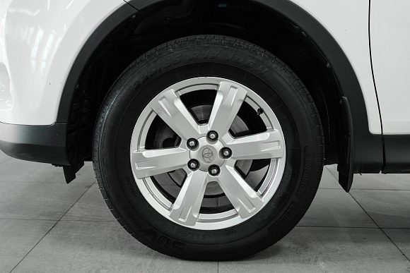 Toyota RAV4, 2015 года, пробег 122000 км