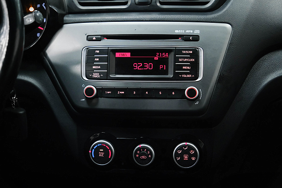 Kia Rio Luxe, 2015 года, пробег 182000 км