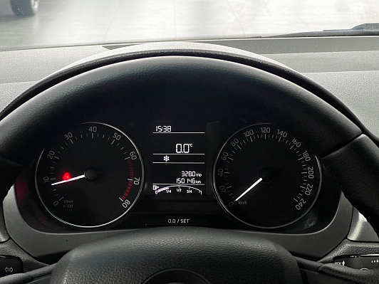 Skoda Rapid Ambition, 2015 года, пробег 150111 км