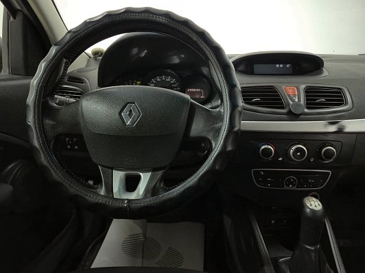 Renault Fluence, 2010 года, пробег 299691 км