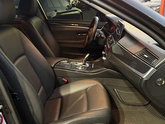 BMW 5 серии, 2013 года, пробег 208000 км