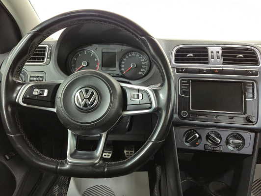 Volkswagen Polo Drive, 2018 года, пробег 131136 км