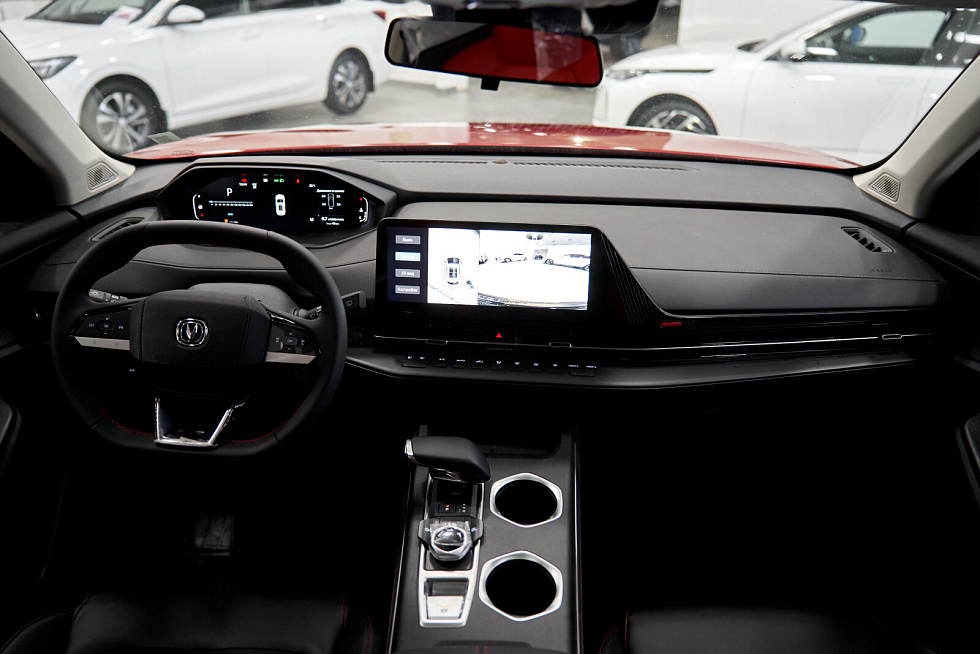 Changan UNI-S (CS55 Plus) Comfort, красный