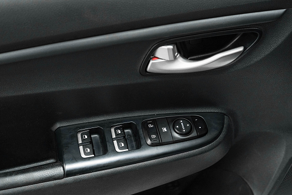 Kia Rio Style, 2021 года, пробег 70065 км