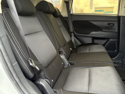 Mitsubishi Outlander Invite, 2019 года, пробег 154776 км