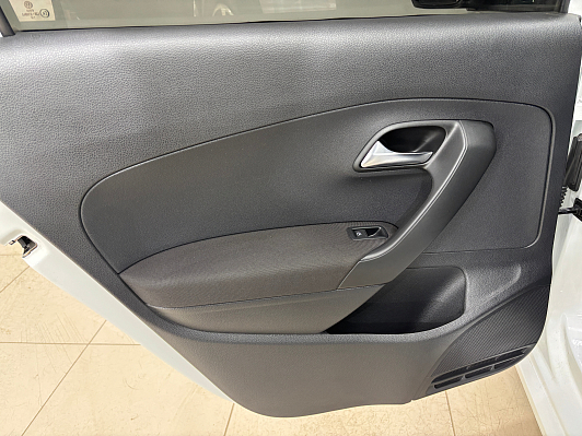Volkswagen Polo Comfortline, 2018 года, пробег 87968 км