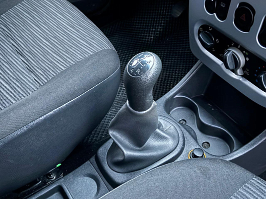 Renault Sandero Expression, 2010 года, пробег 186691 км