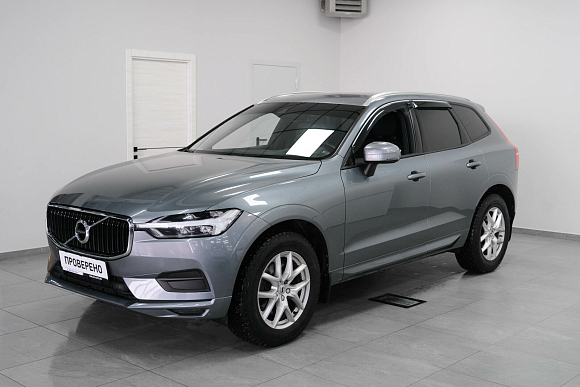 Volvo XC60 Momentum, 2018 года, пробег 90500 км